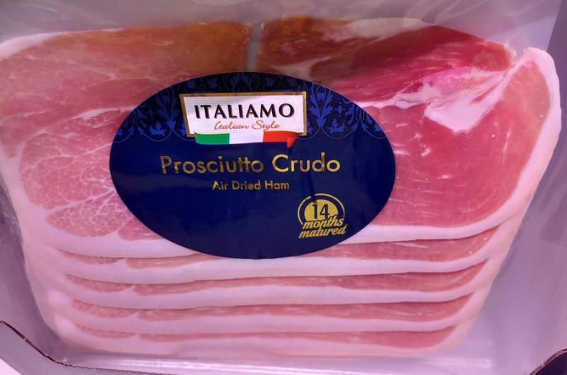 Prosciutto Crudo v ohrožení: Potravinářská inspekce odhalila alarmující nedostatek masa