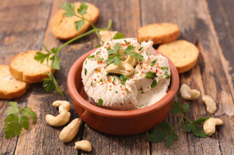 Pravda o veganských sýrech: Nejsou tak zdravé, jak by si člověk myslel