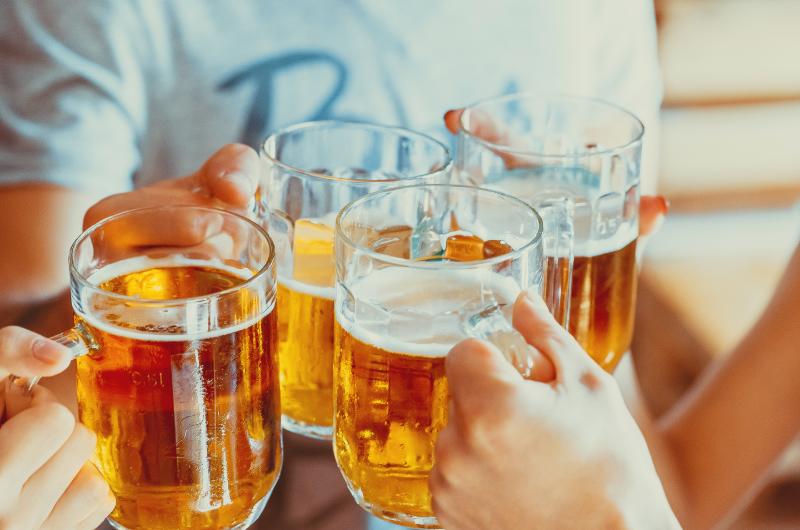 Pivo a generace: Jak se liší konzumace mezi generací X a generací Z?