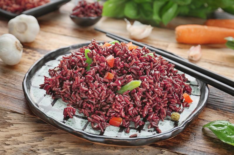 Červená rýže: Jaké má zdravotní výhody a proč byste ji měli vyzkoušet?