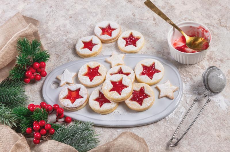 Recept na linecké cukroví s marmeládou: Křehká klasika, která patří k Vánocům