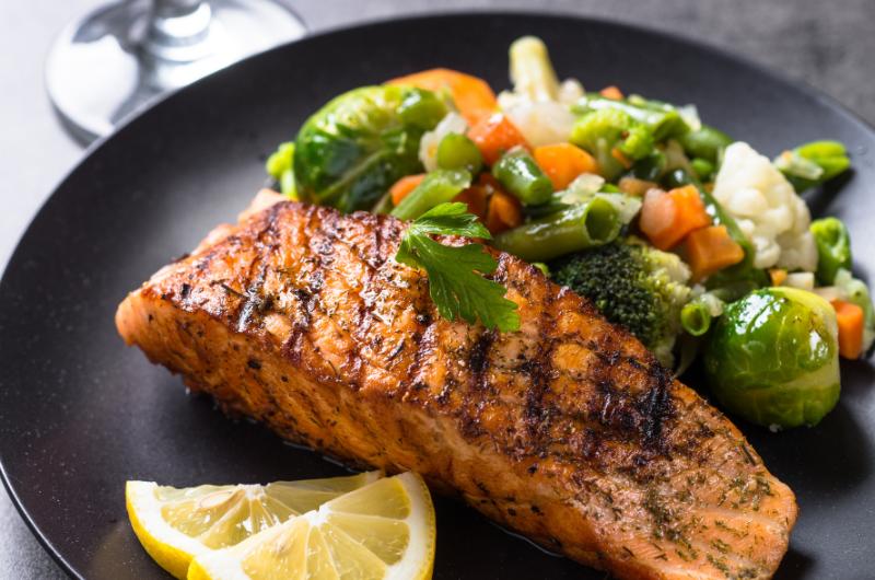 Losos jako lék: Co udělá s vaším mozkem a tělem, když ho začnete jíst pravidelně