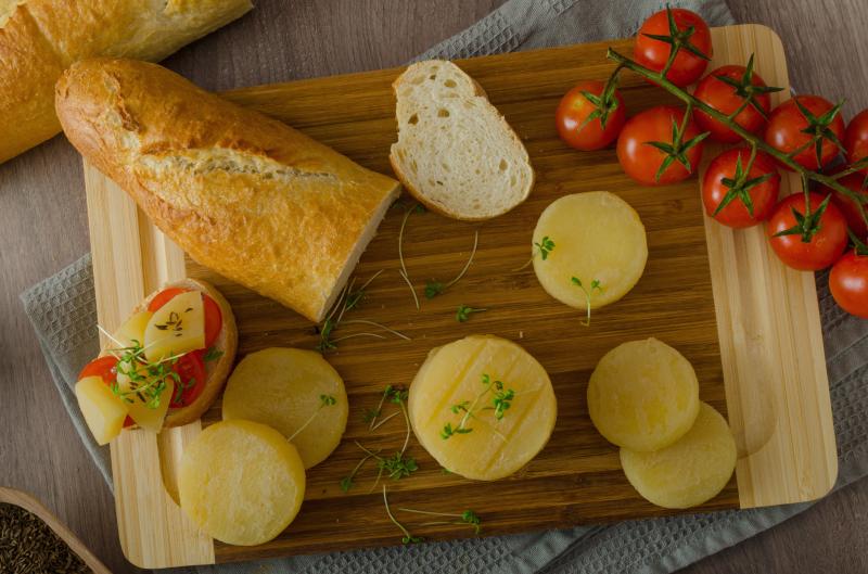 Recept tvarůžkový tatarák na topinku: Rychlý, levný a pekelně dobrý