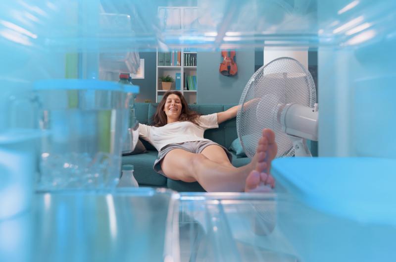 Jak ochladit byt bez klimatizace: Triky, které opravdu fungují i během veder