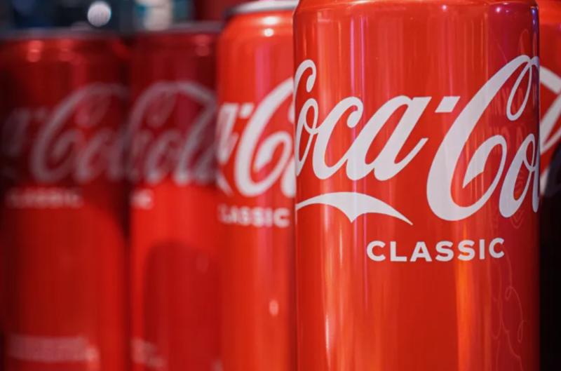 Trump říká: „Coca-Cola přejde na třtinový cukr“ – je to skutečně zdravější?