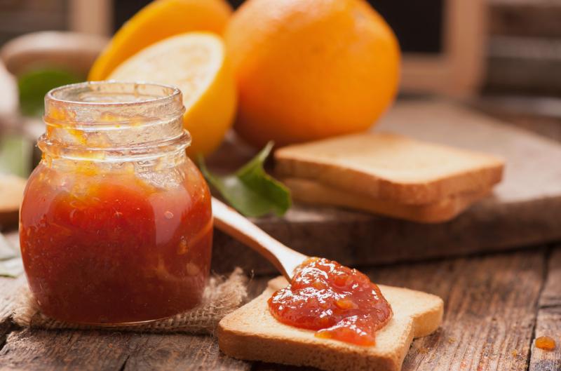Domácí marmeláda s citrusovým pektinem: přírodní želírování bez éček