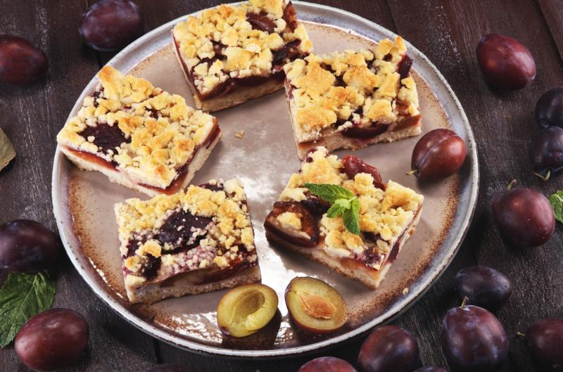 Recept na tvarohovou buchtu se švestkami: Jednoduchá, vláčná a plná chuti