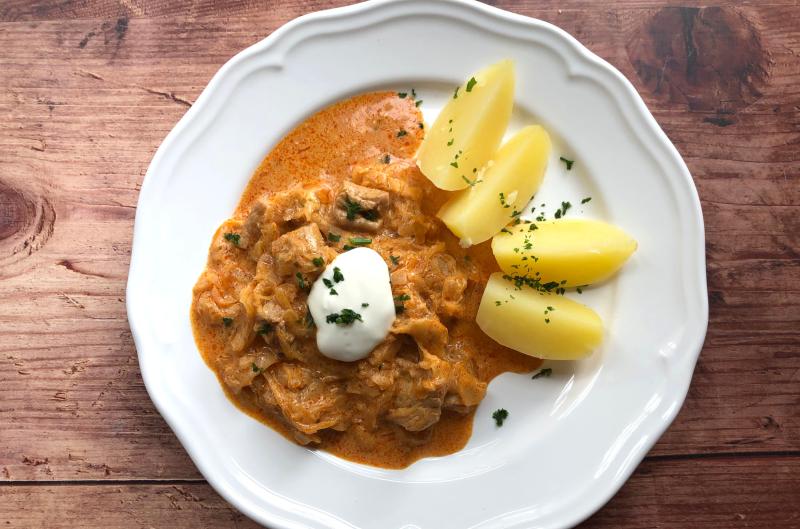 Jak správně uvařit segedín: chyby, které kazí chuť, a triky zkušených kuchařů