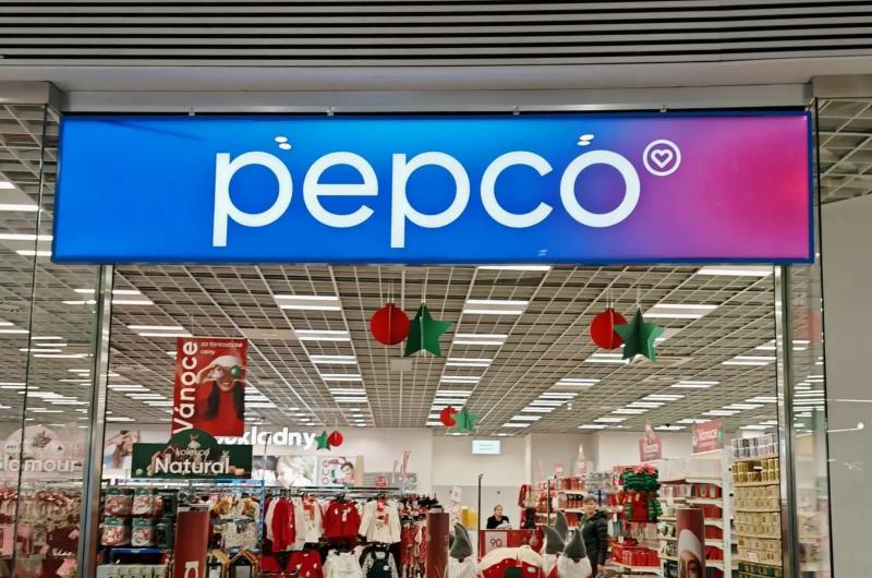 Pepco čelí krizi. Končí téměř polovina prodejen, jiné lákají zákazníky na masivní výprodeje.