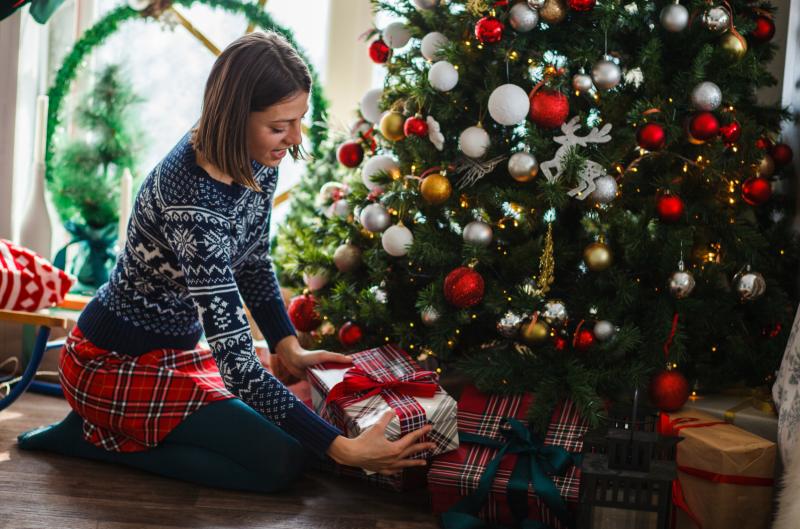 Proč nás Vánoce vrací k dětským zraněním: Skrytý důvod, o kterém se nemluví