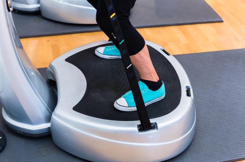 Používáte vibrační desku správně? Jedna chyba ruší celý efekt