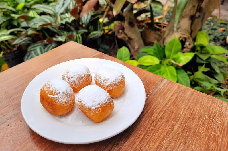 Starodávné mini koblihy hotové za 15 minut. Bez droždí, bez kynutí a s jednou vůní, která vás vrátí do dětství