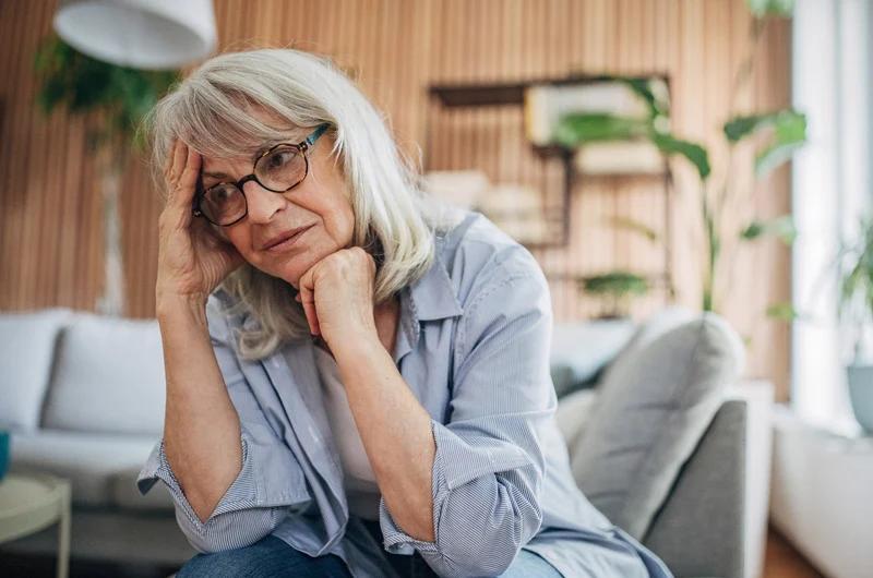 Pracovala 42 let. Soused ani den. Jeho důchod je přesto vyšší