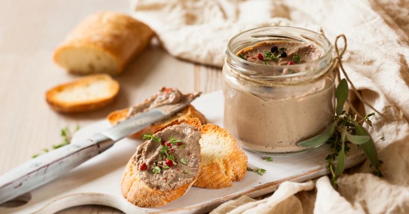 Domácí kuřecí paštika: Jednoduchý recept, který vás dostane svou jemností