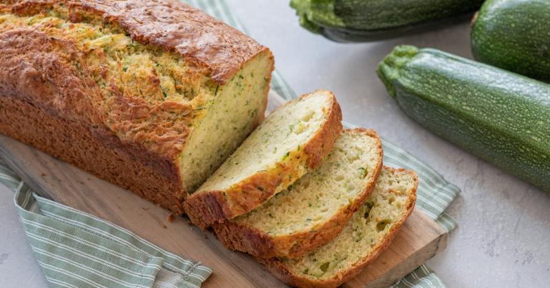 Cuketový chléb: Nadýchaný a vláčný recept, který zvládnete i bez pekárny