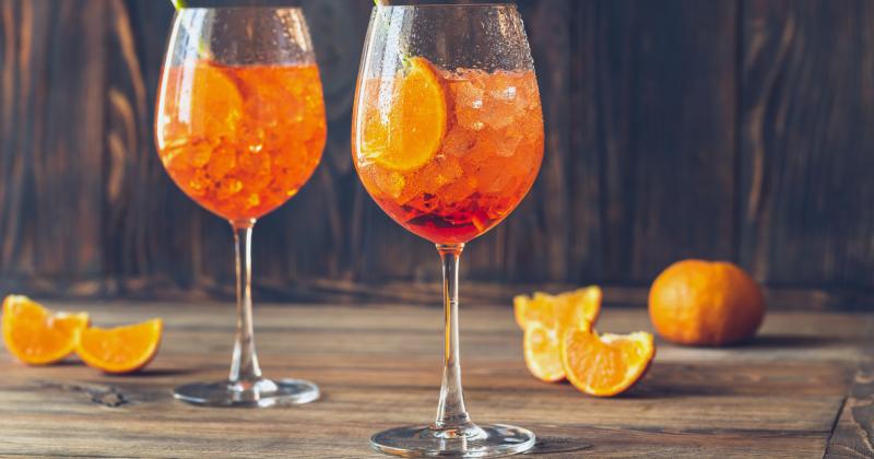 Recept Aperol Spritz: Letní drink, který si zvládnete připravit i doma
