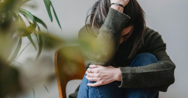 Jak poznat rozdíl mezi ADHD a úzkostí: příznaky, léčba a častý souběh