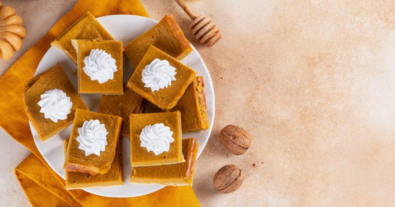 Recept na dýňový koláč na plech jako ideální dezert k odpolední kávě