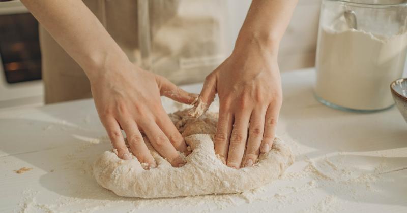 Jak na dokonalé jogurtové těsto: 5 chyb, kterým se vyplatí vyhnout