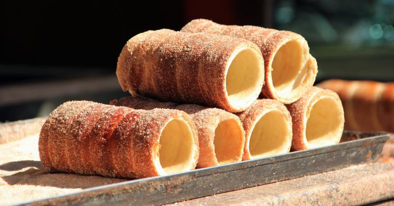 Jednoduchý domácí trdelník z trouby: Stojí pár korun a provoní celý byt