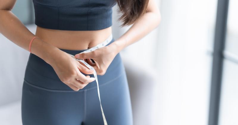 Jak zhubnout břicho po 30, 40 i 50? Rozhodují úplně jiné věci, než si myslíte