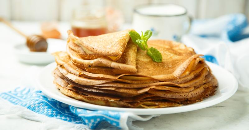 Palačinky recept hrnkový: Nejjednodušší palačinky bez vážení, které se vždy povedou