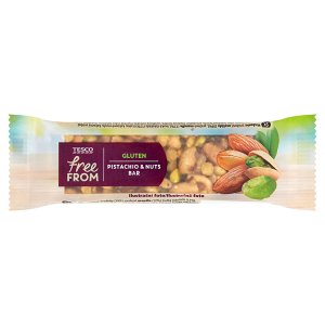 Tesco Free From Tyčinka arašídová s mandlemi a pistáciemi polomáčená v čokoládě 35g