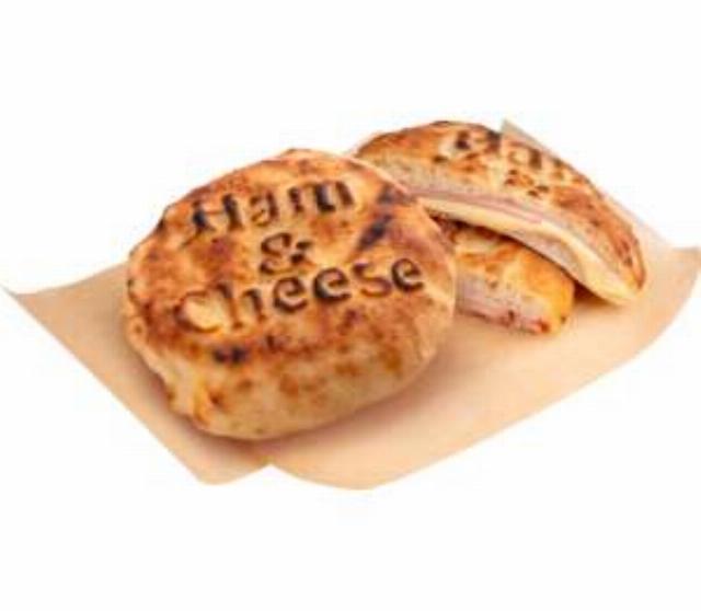 Sandwich se šunkou a sýrem
