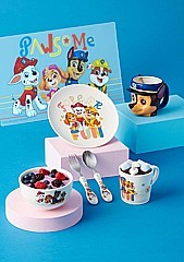 Hrnek z porcelánu