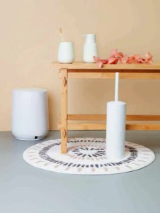 2) Stojánek na kartáček EKBY