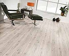 LAMINÁTOVÁ PODLAHA DUB OAK