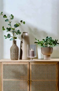 5) Květináč RONNY