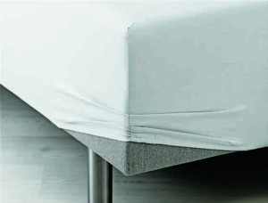 Saténové napínací prostěradlo TINE