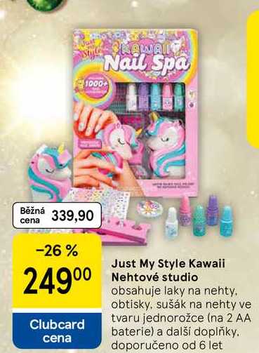 Just My Style Kawaii Nehtové studio obsahuje laky na nehty. obtisky, sušák na nehty ve tvaru jednorožce (na 2 AA baterie) a další doplňky