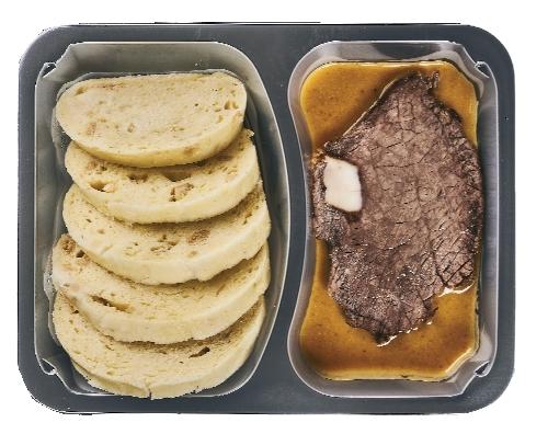 Svíčková na smetaně s hovězím masem a houskovými knedlíky