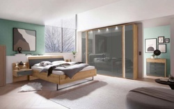 Ložnice - skříň s otočnými dveřmi