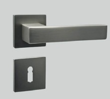 COBRA ŠTÍTOVÉ OCHRANNÉ DVEŘNÍ KOVÁNÍ C101 PZ72 LI/RE PŘEKRYTKA, MATNÝ NIKL