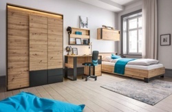 7: Pokoj pro mládež - noční stolek