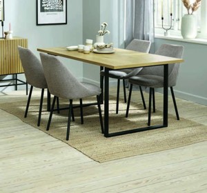 Jídelní stůl AABENRAA