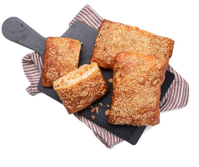 Bougatsa s kuřecím gyrosem a tzatziky